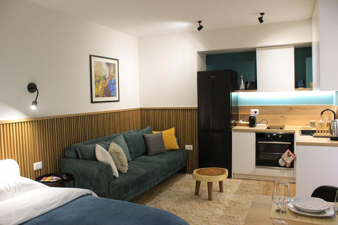 Studio In Tirana Exteriör bild
